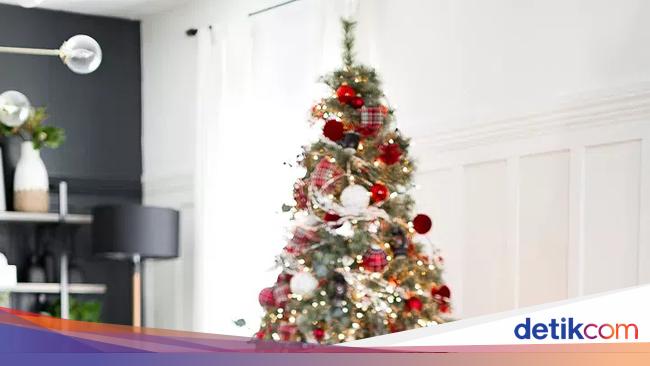 Ide Posisi yang Tepat untuk Menempatkan Pohon Natal di Rumahmu