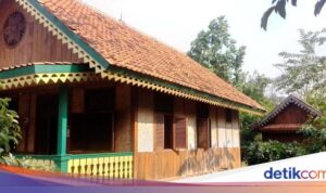 Mengapa Orang Betawi Membuat Makam di Samping Rumah? Penjelasan Menarik di Balik Tradisi Ini